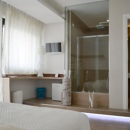 Dimora Silvestri Bed & Breakfast 4*