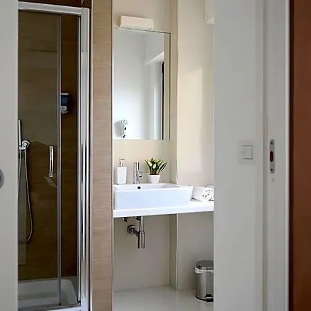 Dimora Silvestri Bed & Breakfast 4*