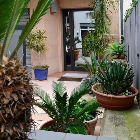 Dimora Silvestri Bed & Breakfast 4*